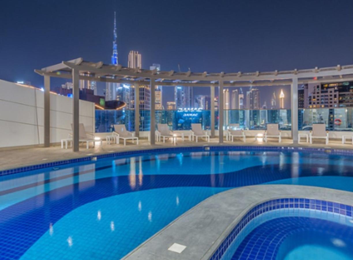 Elegant 2Br View With Rooftop Pool The Bay Dubai Exterior photo