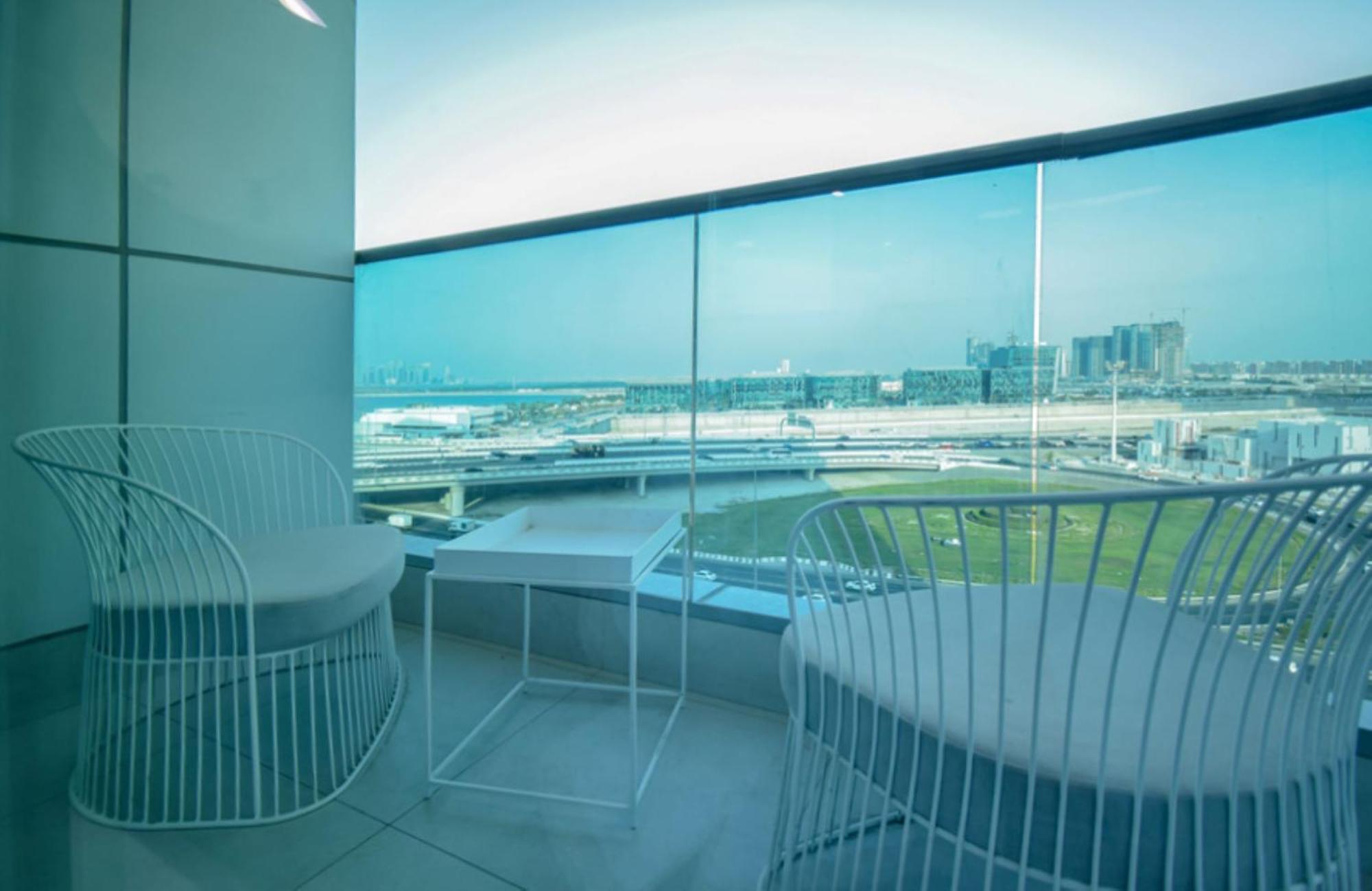 Elegant 2Br View With Rooftop Pool The Bay Dubai Exterior photo