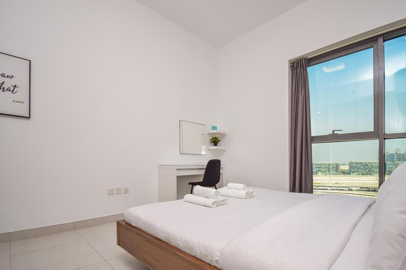 Elegant 2Br View With Rooftop Pool The Bay Dubai Exterior photo